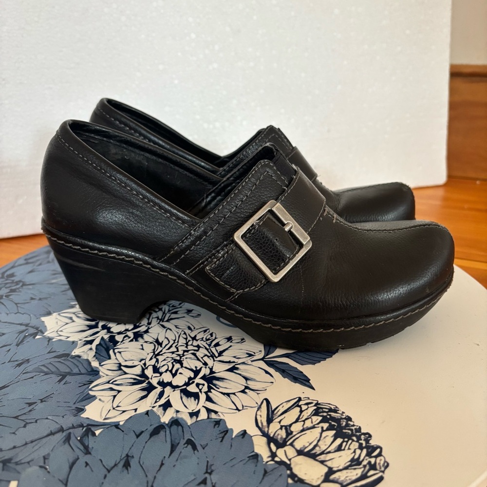 Eurosoft Black Mary Jane Clogs Heels Size 6.5 Comfort Shoes